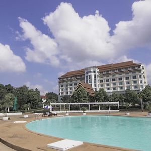 Arawan Riverside Hotel Pakxe Exterior photo